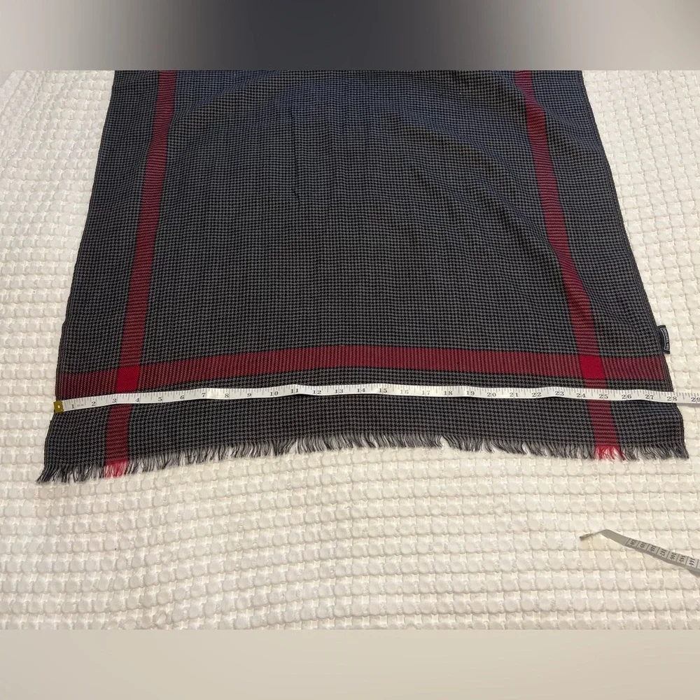 Leo Ventoni Houndstooth Wool Scarf